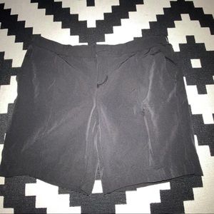 32 DEGREES COOL WOMENS CARGO SHORTS BLACKS SIZE LG